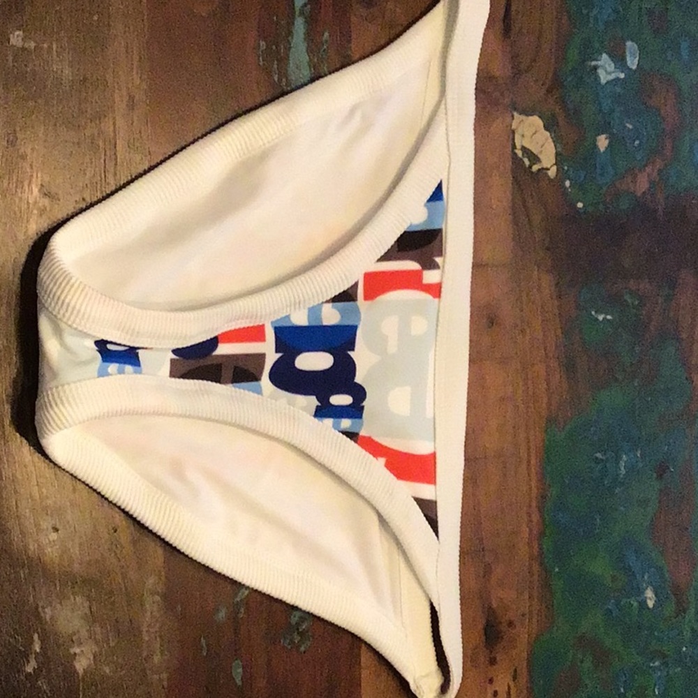 NWOT - BIKINI BOTTOMS - SIZE S